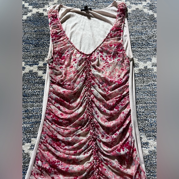 Express Size M Floral Ruched Top - Picture 2 of 6